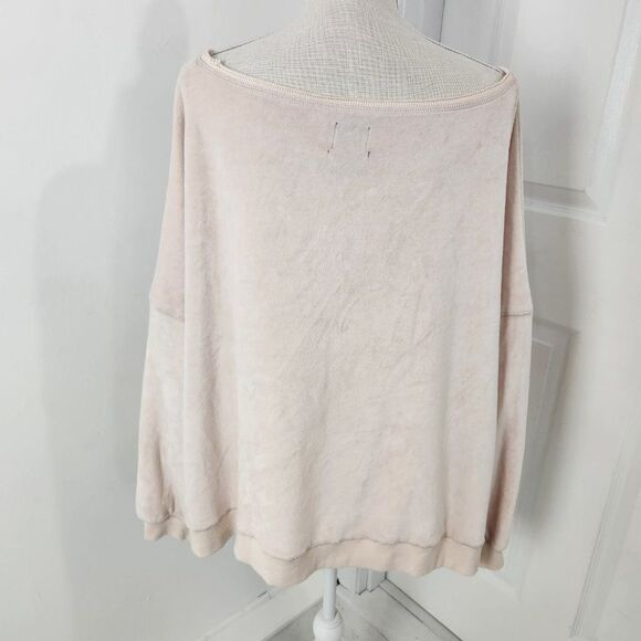 Out from Under Urban Outfitters Sweatshirt Womens L Pink Velour Oversized - Picture 5 of 16